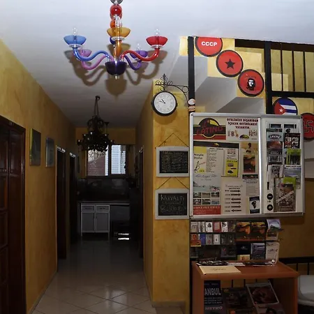 Hotel Latino