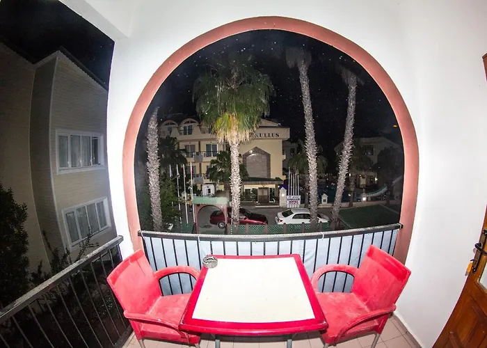 Latino ホテル ケメル