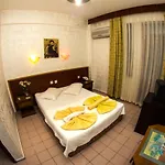 Hotel Latino