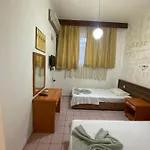 Hotel Latino 3*